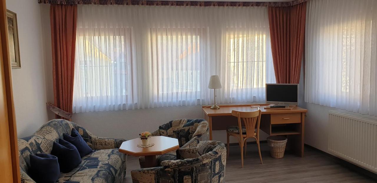 Pension Jung, Baeckerei-Konditorei & Cafe Ruhla Esterno foto